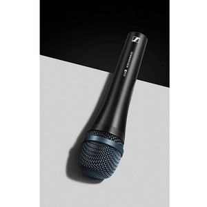 Sennheiser E935 Dynamic Cardioid Handheld Microphone