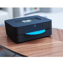 Load image into Gallery viewer, Bluesound VAULT 2i High-Res 2TB Network Hard Drive CD Ripper and Streamer
